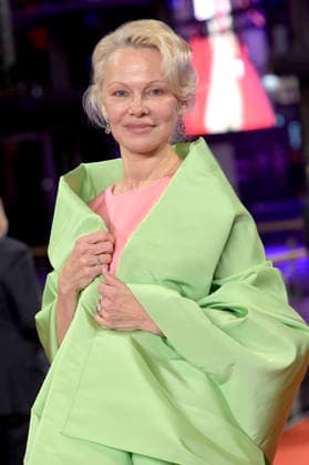 Pamela Anderson at the premiere of the feature film Rosebush Pruning at the Berlinale 2026 76 Berlin International Film Festival in the Berlinale Palast Berlin, 14 02 2026 Foto:xC.xNiehausx xFuturexImagex rosebush_6260