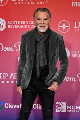 Feb. 14, 2026 - Las Vegas, Nevada, U.S. - Musician Kenny Loggins attends the annual Keep Memory Alive Power of Love gala benefit for the Cleveland Clinic Lou Ruvo Center for Brain Health at MGM Grand Garden Arena on February 14, 2026 in Las Vegas, Nevada. Las Vegas USA - ZUMAbk3_ 20260214_zaf_bk3_073 Copyright: xDavidxBeckerx