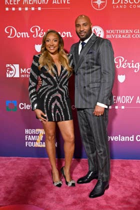 Feb. 14, 2026 - Las Vegas, Nevada, U.S. - Singer-songwriter Shelo a (L) and Philip McDonald attend the annual Keep Memory Alive Power of Love gala benefit for the Cleveland Clinic Lou Ruvo Center for Brain Health at MGM Grand Garden Arena on February 14, 2026 in Las Vegas, Nevada. Las Vegas USA - ZUMAbk3_ 20260214_zaf_bk3_113 Copyright: xDavidxBeckerx