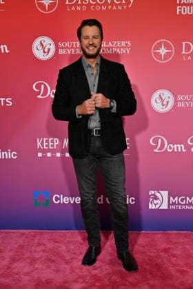 Feb. 14, 2026 - Las Vegas, Nevada, U.S. - Musician Luke Bryan attends the annual Keep Memory Alive Power of Love gala benefit for the Cleveland Clinic Lou Ruvo Center for Brain Health at MGM Grand Garden Arena on February 14, 2026 in Las Vegas, Nevada. Las Vegas USA - ZUMAbk3_ 20260214_zaf_bk3_135 Copyright: xDavidxBeckerx