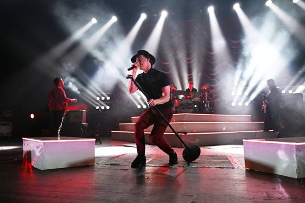 MaxÃ¯mo Park performing at Brixton Academy LONDON, ENGLAND - FEBRUARY 14: Paul Smith of ˜MaxÃ¯mo Park™ performing at Brixton Academy on February 14, 2026 in London, England. CAP MAR MAR Great Britain Copyright: xMartinxHarris CapitalxPicturesx