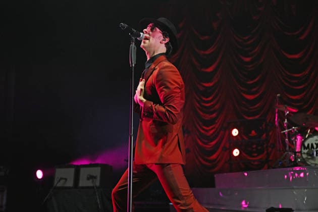 MaxÃ¯mo Park performing at Brixton Academy LONDON, ENGLAND - FEBRUARY 14: Paul Smith of ˜MaxÃ¯mo Park™ performing at Brixton Academy on February 14, 2026 in London, England. CAP MAR MAR Great Britain Copyright: xMartinxHarris CapitalxPicturesx
