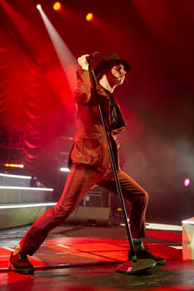 Maximo Park at O2 Academy Brixton 14 02 2026 Maximo Park perform at O2 Academy Brixton in London on 14th February 2026. Tom English drums Duncan Lloyd guitar Paul Smith lead vocals Jemma Freese keyboards, piano, backing vocals Andrew Lowther bass guitar, Credit:Zoran Veselinovic Avalon UK, London, O2 Academy Brixton  Copyright: xZoranxVeselinovicx xAvalonx 1075153083