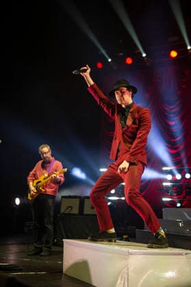 Maximo Park at O2 Academy Brixton 14 02 2026 Maximo Park perform at O2 Academy Brixton in London on 14th February 2026. Tom English drums Duncan Lloyd guitar Paul Smith lead vocals Jemma Freese keyboards, piano, backing vocals Andrew Lowther bass guitar, Credit:Zoran Veselinovic Avalon UK, London, O2 Academy Brixton  Copyright: xZoranxVeselinovicx xAvalonx 1075153125