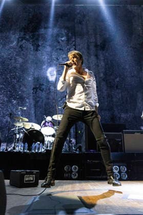Suede , performs live, at, o2 Cith Hall, Newcastle, Uk, on 14 February 2026 Brett Anderson of Suede , performs live, at, o2 Cith Hall, Newcastle, Uk, on 14 February 2026, Credit:David Wala Avalon England, Tyne and Wear, Newcastle upon Tyne  Copyright: xDavidxWalax xAvalonx 1075151199
