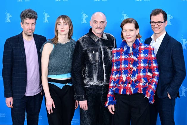L R Tobias Walker, Caro Braun, Markus Schleinzer, Sandra Hüller and Johannes Schubert at the Rose photocall during the 76th Berlinale International Film Festival Berlin 2026 , February 15, 2026 Romain Doucelin Bestimage The Rose photocall during the 76th Berlinale International Film Festival Berlin at Grand Hyatt Hotel on February 15, 2026 in Berlin, Germany Berlin Allemagne  Copyright: xRomainxDoucelinx xBestimagexRomainxDoucelinx xBestimagex
