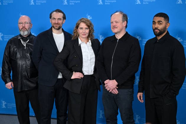 76th Berlin Film Festival Photocall Dust Angelo Tijssens, Arieh Worthalter, Anke Blondé, Jan Hammenecker, Anthony Welsh attending the photocall of the movie Dust during 76th Berlin International Film Festival in Berlin, Germany on 15 February 2026. Photo by Julien Reynaud APS-Medias ABACAPRESS.COM Berlin  Copyright: xReynaudxJulien APS-Medias ABACAx