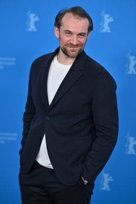 76th Berlin Film Festival Photocall Dust Arieh Worthalter attending the photocall of the movie Dust during 76th Berlin International Film Festival in Berlin, Germany on 15 February 2026. Photo by Julien Reynaud APS-Medias ABACAPRESS.COM Berlin  Copyright: xReynaudxJulien APS-Medias ABACAx