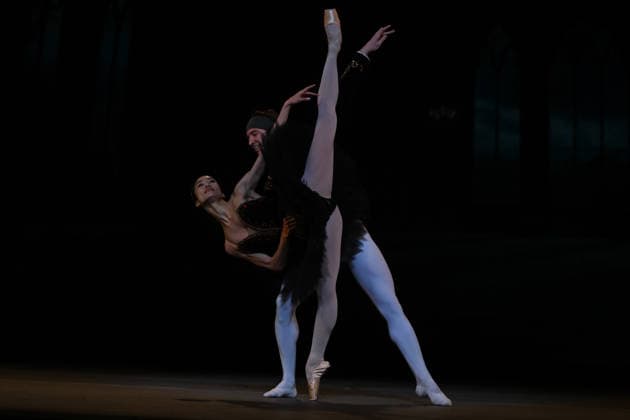 . 15 02 2026. London, United Kingdom. Ballet dancers rehearsing for the 20th anniversary Ballet Icons Gala at the London Coliseum. The gala features an International cast of ballet stars from the worldÕs most prestigious companies, including The Royal Ballet, La Scala, American Ballet Theatre, New York City Ballet and the Paris Opera Ballet.  xHowardxJonesx xi-Imagesx IIM-26572-0005