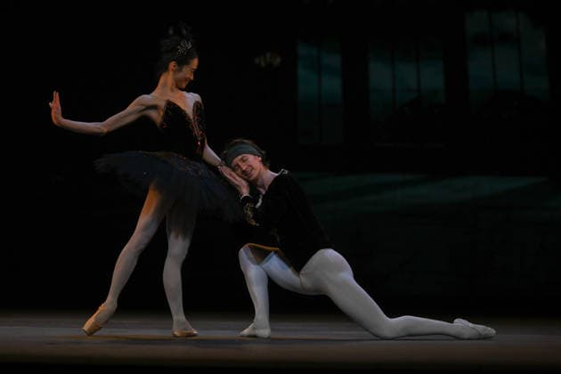 . 15 02 2026. London, United Kingdom. Ballet dancers rehearsing for the 20th anniversary Ballet Icons Gala at the London Coliseum. The gala features an International cast of ballet stars from the worldÕs most prestigious companies, including The Royal Ballet, La Scala, American Ballet Theatre, New York City Ballet and the Paris Opera Ballet.  xHowardxJonesx xi-Imagesx IIM-26572-0009