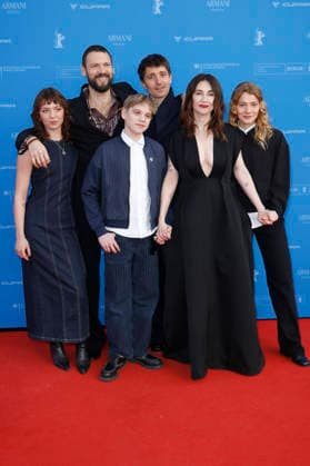 Celeste Holsheimer, Pieter Embrechts, Finn Vogels, Mees Peijnenburg, Carice van Houten and Livia Lamers at the premiere of the feature film A Family at the Berlinale 2026 76 Berlin International Film Festival at the Zoo Palast Berlin, 15 02 2026 Foto:xC.xTamckex xFuturexImagex family_6208