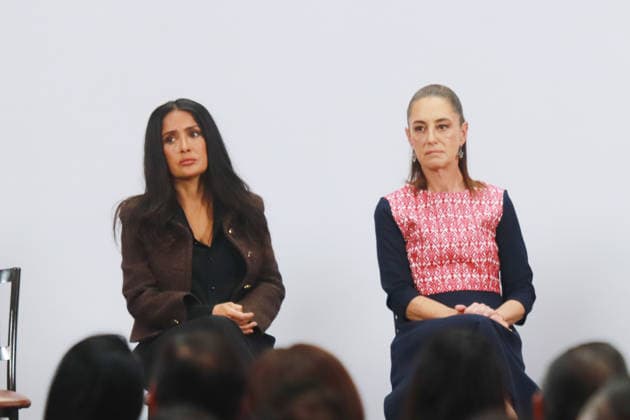 Incentives For The Film And Audiovisual Industry News Conference Mexican actress and producer Salma Hayek and Mexico™s President Claudia Sheinbaum Pardo during the announcement of incentives for the film and audiovisual industry at the National Palace. on February 15, 2026 in Mexico City, Mexico. (Photo by Carlos Santiago Eyepix Group) Copyright: xCarlosxSantiagox xEyepixxGroupx CS_15022026_176051