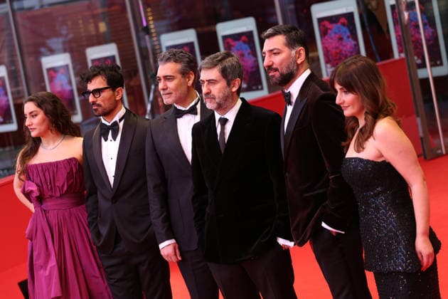 February 15, 2026, Berlin, Germany: Team of Salvation movie poses for a group photo on the red carpet for the film Salvation at the 76th Berlin International Film Festival (Berlinale), which is Europe s first major film festival of the year, in Berlin. The festival runs from February 12 to 22, 2026. Berlin Germany - ZUMAf146 20260215_zip_f146_155 Copyright: xRouzbehxFouladix