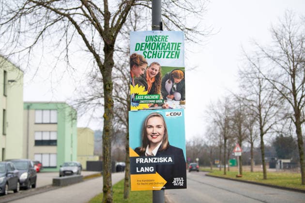Landtagswahlen Trier in Rheinland-Pfalz, Deutschland, Wahlplakat wirbt für den Kandidaten einer politischen Partei, Wahlkampf, 9. Februar 2026 Landtagswahlen Trier in Rheinland-Pfalz, Deutschland, Wahlplakat wirbt für den Kandidaten einer politischen Partei, Wahlkampf, 9. Februar 2026 (License=RM) Copyright: xZoonar.com BeritxKesslerx 24651256