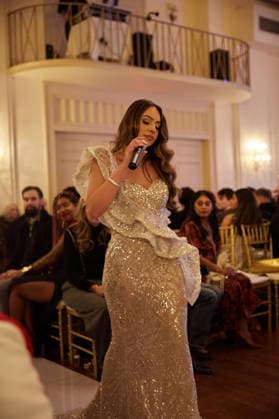 February 15, 2026, New York, New York, USA: Singer Maria Ellis performs during the Diana Mahrach Couture FW26 show at New York Fashion Week in New York City, wearing a look from the collection. New York USA  - ZUMAs237 20260215_aap_s237_001 Copyright: xMarkxJ.xSullivanx