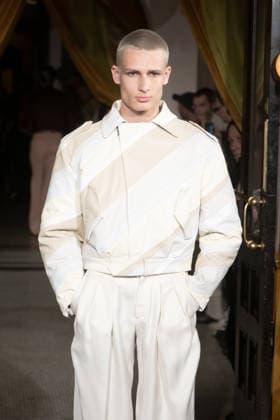 Zaldy - Runway - February 2026 New York Fashion Week, New York, USA - 15 Feb 2026 A model walks the runway at the Zaldy fashion show during New York Fashion Week at Hotel Chelsea on February 15, 2026 in New York City. New York United States Copyright: xRonxAdarx xSOPAxImagesx _radar_zaldy_20260215_03002