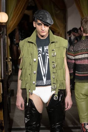 Zaldy - Runway - February 2026 New York Fashion Week, New York, USA - 15 Feb 2026 A model walks the runway at the Zaldy fashion show during New York Fashion Week at Hotel Chelsea on February 15, 2026 in New York City. New York United States Copyright: xRonxAdarx xSOPAxImagesx _radar_zaldy_20260215_03360