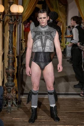 Zaldy - Runway - February 2026 New York Fashion Week, New York, USA - 15 Feb 2026 A model walks the runway at the Zaldy fashion show during New York Fashion Week at Hotel Chelsea on February 15, 2026 in New York City. New York United States Copyright: xRonxAdarx xSOPAxImagesx _radar_zaldy_20260215_03529