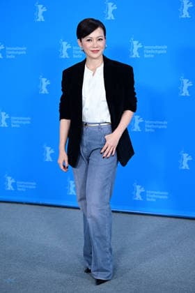 Yeo Yann Yann at the We Are All Strangers photocall during the 76th Berlinale International Film Festival Berlin 2026 , February 16, 2026 Romain Doucelin Bestimage The Wo Men Bu Shi Mo Sheng Ren We Are All Strangers photocall during the 76th Berlinale International Film Festival Berlin at Grand Hyatt Hotel on February 16, 2026 in Berlin, Germany Berlin Allemagne  Copyright: xRomainxDoucelinx xBestimagexRomainxDoucelinx xBestimagex