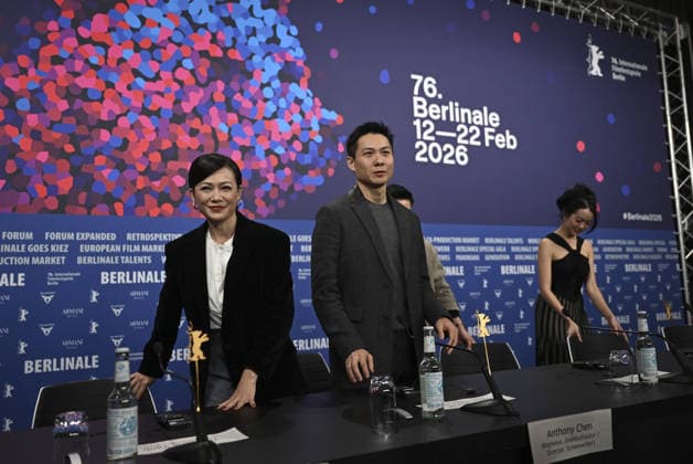 76th Berlin International Film Festival BERLIN, GERMANY - FEBRUARY 16: The cast and crew of the film Wo Men Bu Shi Mo Sheng Ren (We Are All Strangers) during the 76th International Berlin Film Festival (Berlinale) in Berlin, Germany on February 16, 2026. Halil Sagirkaya Anadolu Berlin Germany. Editorial use only. Please get in touch for any other usage.  Copyright: x2026xAnadoluxHalilxSagirkayax