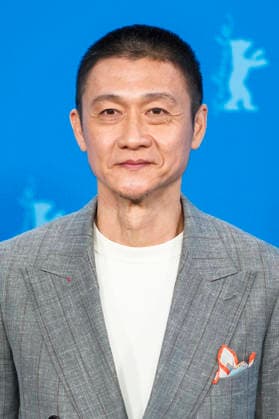 Andi Lim at the photocall for the feature film We Are All Strangers Wo Men Bu Shi Mo Sheng Ren at the Berlinale 2026 76 Berlin International Film Festival at the Hotel Grand Hyatt Berlin, 16 02 2026 Foto:xJ.xEdwardsx xFuturexImagex strangers_6202