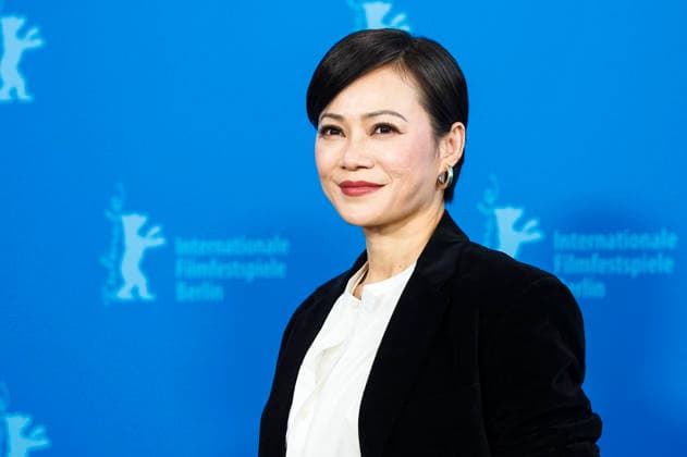 Yeo Yann Yann at the photocall for the feature film We Are All Strangers Wo Men Bu Shi Mo Sheng Ren at the Berlinale 2026 76 Berlin International Film Festival at the Hotel Grand Hyatt Berlin, 16 02 2026 Foto:xJ.xEdwardsx xFuturexImagex strangers_6206