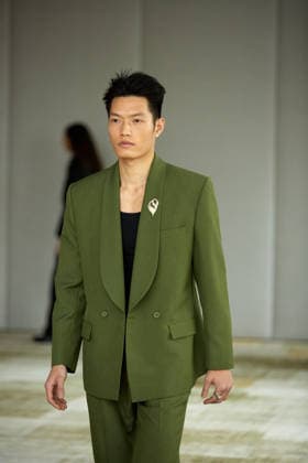 February 16, 2026, New York, New York, USA: A model walks the runway during the Veejay Floresca Fall Winter 26 show at New York Fashion Week in New York City. New York USA  - ZUMAs237 20260216_aap_s237_015 Copyright: xMarkxJ.xSullivanx