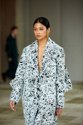 February 16, 2026, New York, New York, USA: A model walks the runway during the Veejay Floresca Fall Winter 26 show at New York Fashion Week in New York City. New York USA  - ZUMAs237 20260216_aap_s237_032 Copyright: xMarkxJ.xSullivanx