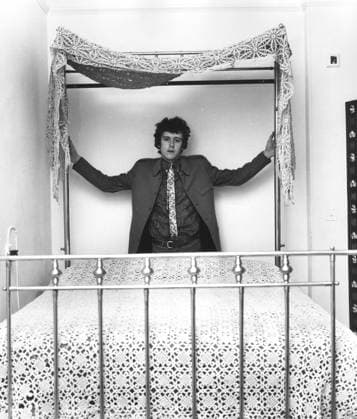 Singer Songwriter Donovan 1946 - Oct 2, 1970 - London, England, United Kingdom - DONOVAN (born DONOVAN PHILIPS LEITCH, 10 May 1946) is a Scottish singer, songwriter and guitarist. He developed an eclectic and distinctive style that blended folk, jazz, pop, psychedelia, and world music (notably calypso). PICTURED - Maida Vale, Paddington, London, England - Singer musician DONOVAN, 19, relaxing at Maida Vale home behind his Victorian brass bed with lace crocheted canopy. Copyright: xKeystonexPressxAgencyx