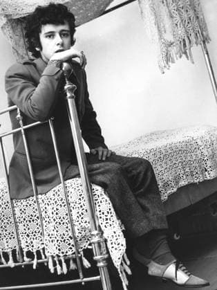 Singer Songwriter Donovan 1946 - Oct 2, 1970 - London, England, United Kingdom - DONOVAN (born DONOVAN PHILIPS LEITCH, 10 May 1946) is a Scottish singer, songwriter and guitarist. He developed an eclectic and distinctive style that blended folk, jazz, pop, psychedelia, and world music (notably calypso). PICTURED - Maida Vale, Paddington, London, England - Singer musician DONOVAN, 19, relaxing at Maida Vale home sitting on his Victorian brass bed with lace crocheted canopy, thinking beautiful thoughts. Copyright: xKeystonexPressxAgencyx