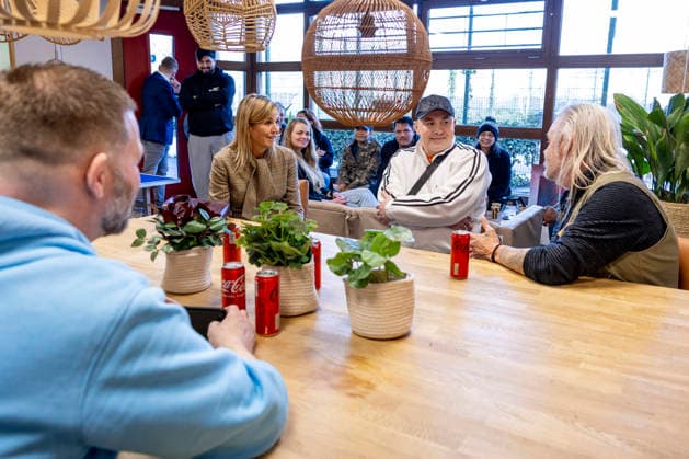 17-02-2026 Amsterdam Queen Maxima visited Opvanglocatie T6, a homeless shelter, to support homeless EU citizens and the collaboration between the relevant healthcare and support partners in Amsterdam. Â  Copyright: xPPEx
