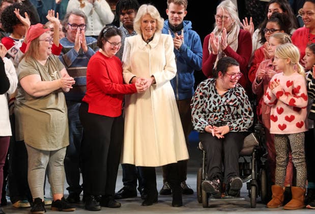 . 17 02 2026. Bath, United Kingdom. Queen Camilla during a visit to the Theatre Royal Bath, United Kingdom, where she watched part of the technical rehearsal for the community production of David Copperfield.  xPoolx xi-Imagesx IIM-26576-0010
