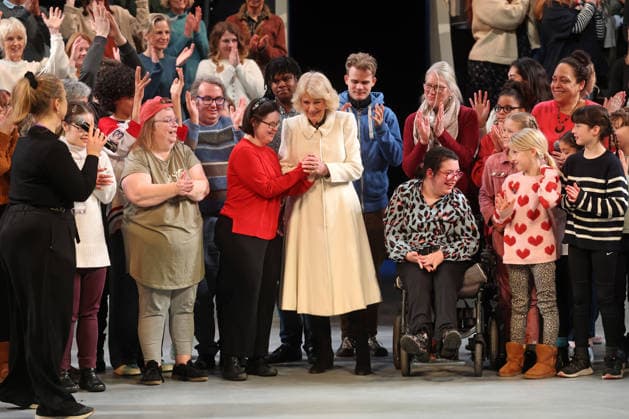 . 17 02 2026. Bath, United Kingdom. Queen Camilla during a visit to the Theatre Royal Bath, United Kingdom, where she watched part of the technical rehearsal for the community production of David Copperfield.  xPoolx xi-Imagesx IIM-26576-0013