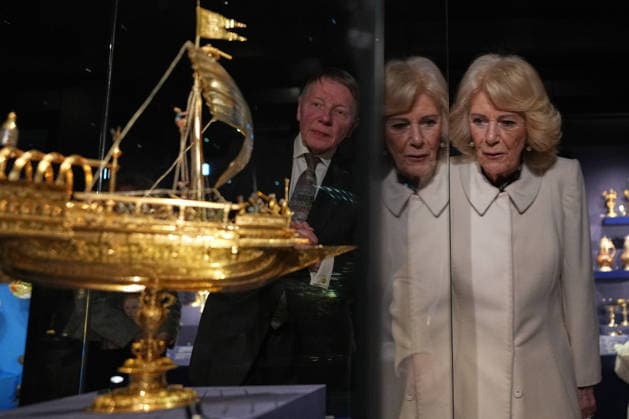 . 17 02 2026. Bath, United Kingdom. Queen Camilla during a visit to the recently completed Schroder Gallery at the Holburne Museum in Bath, United Kingdom.  xPoolx xi-Imagesx IIM-26576-0020