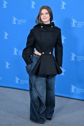 76th Berlin Film Festival Photocall Queen At Sea Florence Hunt attending the photocall of the movie Queen At Sea during 76th Berlin International Film Festival in Berlin, Germany on 17 February 2026. Photo by Julien Reynaud APS-Medias ABACAPRESS.COM Berlin  Copyright: xReynaudxJulien APS-Medias ABACAx