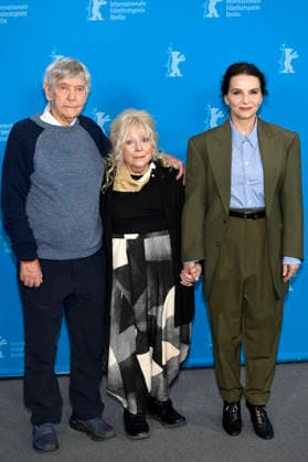 Tom Courtenay, Anna Calder Marshall and Juliette Binoche at the photocall for the feature film Queen at Sea at the Berlinale 2026 76 Berlin International Film Festival at the Hotel Grand Hyatt Berlin, 17 02 2026 Foto:xC.xNiehausx xFuturexImagex queen_6214
