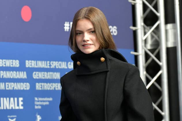 Florence Hunt at the press conference for the feature film Queen at Sea at the Berlinale 2026 76 Berlin International Film Festival at the Hotel Grand Hyatt Berlin, 17 02 2026 Foto:xM.xBehrensx xFuturexImagex queen_6227