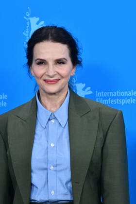 Berlin Germany 76th Berlinale Berlin International Film Festival QUEEN AT SEA photocall at the 76th Berlinale International Film Festival Lance Hammer, Tom Courtenay, Anna Calder Marshall and Juliette Binoche Thomas Bohlen Starface 2026 02 17 453191 2026 02 17 Berlin Germany  Copyright: xThomasxBohlenx STAR_453191_015