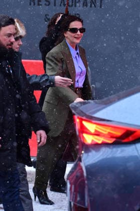 Juliette Binoche leave the Grand Hyatt Hotel, in the snow, after the press conference for the film Queen at Sea during the 76th Berlin International Film Festival Berlinale 2026 , on February 17, 2026 Romain Doucelin Bestimage Celebrities leave the Grand Hyatt Hotel, in the snow, after the press conference for the film Queen at Sea during the 76th Berlin International Film Festival Berlinale 2026 , on February 17, 2026 Berlin Germany  Copyright: xRomainxDoucelinx xBestimagexRomainxDoucelinx xBestimagex