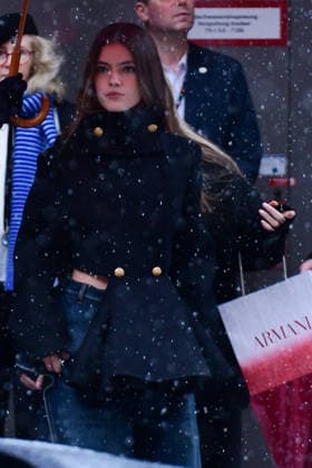 Florence Hunt leave the Grand Hyatt Hotel, in the snow, after the press conference for the film Queen at Sea during the 76th Berlin International Film Festival Berlinale 2026 , on February 17, 2026 Romain Doucelin Bestimage Celebrities leave the Grand Hyatt Hotel, in the snow, after the press conference for the film Queen at Sea during the 76th Berlin International Film Festival Berlinale 2026 , on February 17, 2026 Berlin Germany  Copyright: xRomainxDoucelinx xBestimagexRomainxDoucelinx xBestimagex