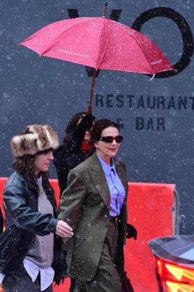 Juliette Binoche leave the Grand Hyatt Hotel, in the snow, after the press conference for the film Queen at Sea during the 76th Berlin International Film Festival Berlinale 2026 , on February 17, 2026 Romain Doucelin Bestimage Celebrities leave the Grand Hyatt Hotel, in the snow, after the press conference for the film Queen at Sea during the 76th Berlin International Film Festival Berlinale 2026 , on February 17, 2026 Berlin Germany  Copyright: xRomainxDoucelinx xBestimagexRomainxDoucelinx xBestimagex