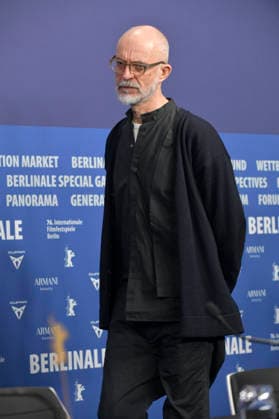 Sylvester Koziolek at the press conference for the feature film Meine Frau weint My Wife Cries at the Berlinale 2026 76 Berlin International Film Festival at the Hotel Grand Hyatt Berlin, 17 02 2026 Foto:xM.xBehrensx xFuturexImagex wife_6208