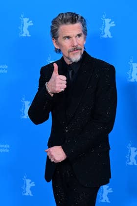 Ethan Hawke at The Wieght photocall during the 76th Berlinale International Film Festival Berlin 2026 , February 17, 2026 Romain Doucelin Bestimage The The Weight photocall during the 76th Berlinale International Film Festival Berlin at Gret Hyatt Hotel on February 17, 2026 in Berlin, Germany Berlin Allemagne  Copyright: xRomainxDoucelinx xBestimagexRomainxDoucelinx xBestimagex