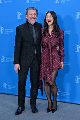 76th Berlin Film Festival Photocall The Weight Ethan Hawke, Julia Jones attending the photocall of the movie The Weight during 76th Berlin International Film Festival in Berlin, Germany on 17 February 2026. Photo by Julien Reynaud APS-Medias ABACAPRESS.COM Berlin  Copyright: xReynaudxJulien APS-Medias ABACAx