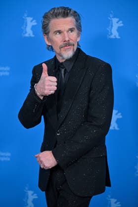 76th Berlin Film Festival Photocall The Weight Ethan Hawke attending the photocall of the movie The Weight during 76th Berlin International Film Festival in Berlin, Germany on 17 February 2026. Photo by Julien Reynaud APS-Medias ABACAPRESS.COM Berlin  Copyright: xReynaudxJulien APS-Medias ABACAx