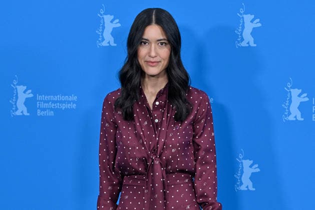 76th Berlin Film Festival Photocall The Weight Julia Jones attending the photocall of the movie The Weight during 76th Berlin International Film Festival in Berlin, Germany on 17 February 2026. Photo by Julien Reynaud APS-Medias ABACAPRESS.COM Berlin  Copyright: xReynaudxJulien APS-Medias ABACAx