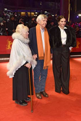 Anna Calder Marshall, Tom Courtenay and Juliette Binoche at the premiere of the feature film Queen at Sea at the Berlinale 2026 76 Berlin International Film Festival at the Berlinale Palast Berlin, 17 02 2026 Foto:xC.xNiehausx xFuturexImagex queen_6331