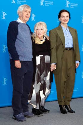 Tom Courtenay, Anna Calder Marshall and Juliette Binoche at the photocall for the feature film Queen at Sea at the Berlinale 2026 76 Berlin International Film Festival at the Hotel Grand Hyatt Berlin, 17 02 2026 Foto:xC.xTamckex xFuturexImagex queen_6363