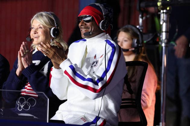 Winter Olympics - Martha Stewart and Snoop Dogg At Women s Single Figure Skating Short Program Martha Stewart and Snoop Dogg attend the Women s Single Skating - Short Program on day eleven of the Milano Cortina 2026 Winter Olympic games at Milano Ice Skating Arena on February 17, 2026 in Milan, Italy. Photo by Alexis Jumeau ABACAPRESS.COM Milan Italy  Copyright: xJumeauxAlexis ABACAx