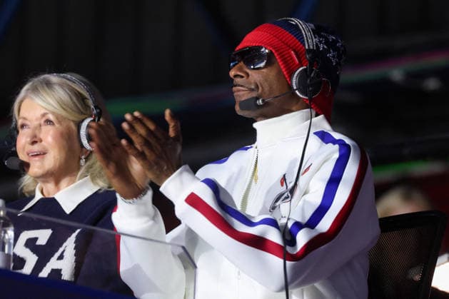 Winter Olympics - Martha Stewart and Snoop Dogg At Women s Single Figure Skating Short Program Martha Stewart and Snoop Dogg attend the Women s Single Skating - Short Program on day eleven of the Milano Cortina 2026 Winter Olympic games at Milano Ice Skating Arena on February 17, 2026 in Milan, Italy. Photo by Alexis Jumeau ABACAPRESS.COM Milan Italy  Copyright: xJumeauxAlexis ABACAx
